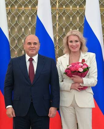 Russland, Verleihung des Staatspreis f?r Kultur in Moskau Russia Mishustin Culture Award 6638453 31.08.2021 Russian Prime Minister Mikhail Mishustin and actress Maria Shukshina attend the Governmental Prize for a culture award ceremony in Moscow, Russia. Alexander Astafyev Sputnik Moscow Russia  Copyright: xAlexanderxAstafyevx