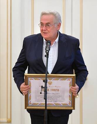 Russland, Verleihung des Staatspreis f?r Kultur in Moskau Russia Mishustin Culture Award 6638511 31.08.2021 Russian actor Yuri Stoyanov delivers a speech during the Governmental Prize for a culture award ceremony in Moscow, Russia. Alexander Astafyev Sputnik Moscow Russia  Copyright: xAlexanderxAstafyevx