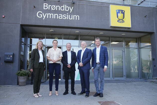 The Prime Minister Mette Frederiksen and Director of the National Board of Health Soeren Brostroem will visit the emergency vaccination team at Broendby Gymnasium, Tuesday 31 August 2021,  Copyright: MartinxSylvestx COP105 spdk20210831-161348-L
