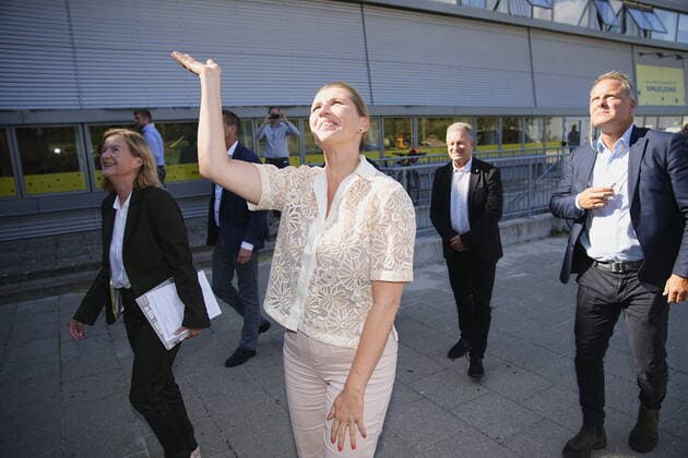 The Prime Minister Mette Frederiksen and Director of the National Board of Health Soeren Brostroem will visit the emergency vaccination team at Broendby Gymnasium, Tuesday 31 August 2021,  Copyright: MartinxSylvestx COP105 spdk20210831-161458-L