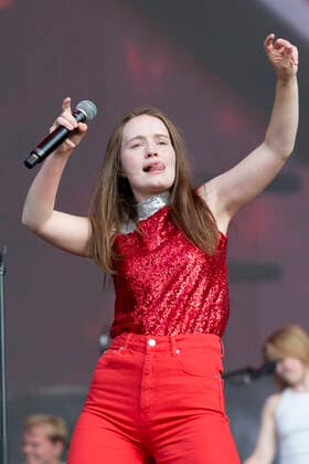 Norwegian singer Sigrid performs on Main Stage East during day 2 of Reading Festival 2021 at Richfield Avenue in Reading, Berkshire. AUGUST 27th 2021  DFLx21486