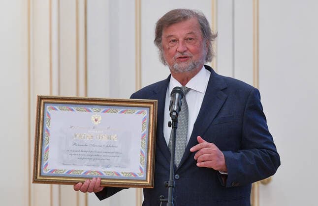 Russland, Verleihung des Staatspreis fÃ¼r Kultur in Moskau MOSCOW, RUSSIA - AUGUST 31, 2021: Composer Alexei Rybnikov, awarded a certificate of merit, makes remarks at a ceremony to present creative professionals with Russian government awards. Alexander Astafyev POOL TASS  TS10E472