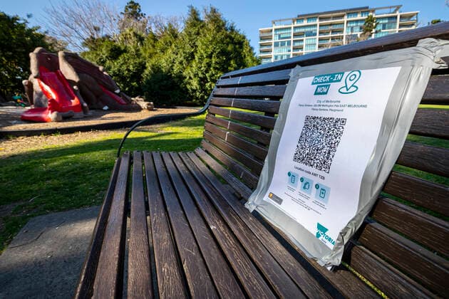 VICTORIA CORONAVIRUS COVID19, A QR code is seen on a bench seat at a playground in Melbourne, Thursday, September 2, 2021. Most of Victoria s tough coronavirus restrictions will remain in place until 70 per cent of eligible people have received at least one vaccine dose. ( NO ARCHIVING, EDITORIAL USE ONLY, NO USE IN BOOKS WITHOUT CONSENT MELBOURNE VIC AUSTRALIA  Copyright: xDANIELxPOCKETTx 20210902001571888641