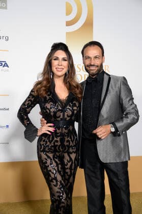 Hamburg the 02 09 2021 Judith Williams and her husband Alexander Klaus Stecher at the award ceremony German Radio Award 2021 in Hamburg on the golden carpet The festive gala took place under corona conditions at the Schuppen 52 in the Hamburg harbour Golden carpet at the award ceremony German Radio Award 2021 in Hamburg, Hamburg harbour Hamburg Germany Schuppen 52