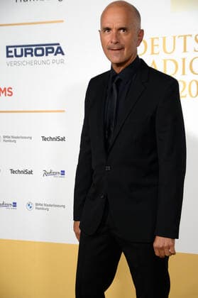 Hamburg the 02 09 2021 Christoph Maria Herbst at the award ceremony German Radio Award 2021 in Hamburg on the golden carpet The festive gala took place under corona conditions at the Schuppen 52 in the Hamburg harbour Golden carpet at the award ceremony German Radio Award 2021 in Hamburg, Hamburg harbour Hamburg Germany Schuppen 52