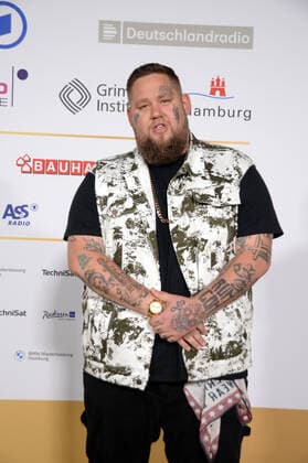 Hamburg the 02 09 2021 Rory Charles Graham aka Rag n Bone Man at the German Radio Award 2021 ceremony in Hamburg on the golden carpet The festive gala took place under corona conditions at Schuppen 52 in Hamburg harbour Golden carpet at the German Radio Award 2021 ceremony in Hamburg, Hamburg harbour Hamburg Germany Schuppen 52