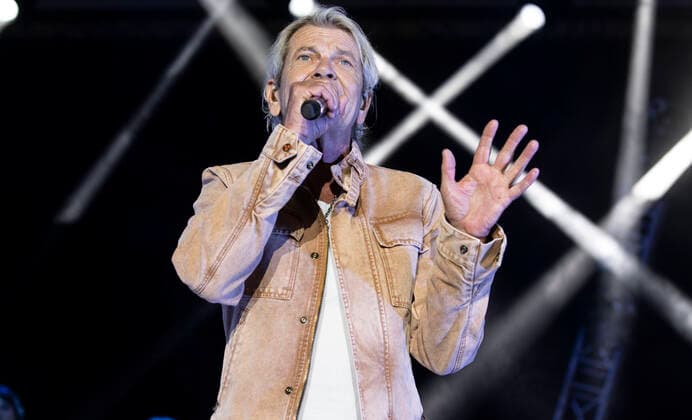 Matthias Reim The Concert 2021 Entertainment Matthias Reim The Concert 2021 on 03 09 2021 in Gelsenkirchen North Rhine Westphalia Matthias Reim is on stage at the Amphitheater in Gelsenkirchen Gelsenkirchen Amphitheater North Rhine Westphalia Germany Copyright: xMarcoxSteinbrenner Kirchner-Mediax