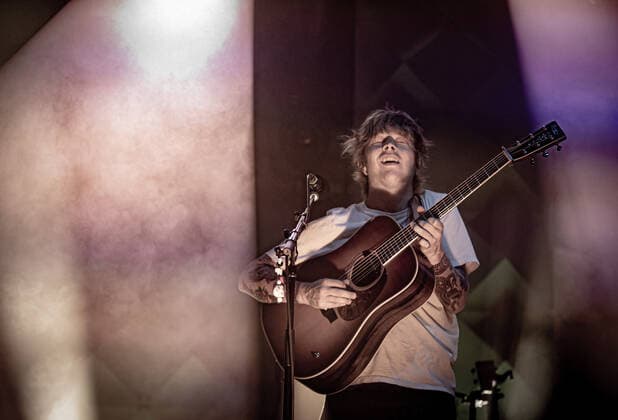 LAS VEGAS, NV - September 3, 2021 : Billy Strings performs on The Lawn at Virgin Hotels Las Vegas in Las Vegas, NV on September 3, 2021. Copyright: xErikxKabikxPhotography xMediaPunchx