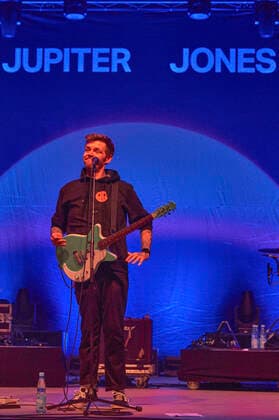 Nicholas Müller of Jupiter Jones live as part of the concert series Back on Stage at the Gilde Parkbühne Hannover, 03 09 2021 Foto:xU.xStammx xFuturexImage