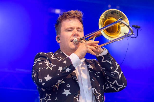 Florian Hertel from Druckluft live at the Üvverm Horizont concert at the OpenAir Port Festival 2021 at Cologne Bonn Airport Cologne, 04 09 2021 Foto:xR.xSchmiegeltx xFuturexImage