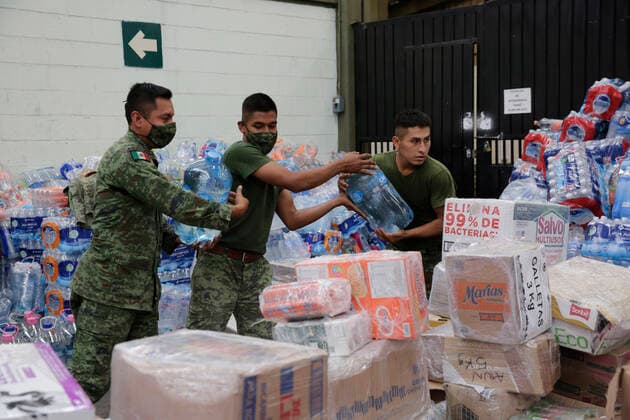 Support Out For Victims Of Hurricane Grace MEXICO CITY, MEXICO - SEPTEMBER 4: The military organize groceries in a collection center to be delivered to the victims after the arrive of Hurricane Grace, which hit in the state of Veracruz, causing damage and leaving many families without homes. On September 4, 2021 in Mexico City, Mexico. (Photo by Angel Morales Rizo) Copyright: xAngelxMoralesxRizox EYEPIXGROUP_AM_04092021_14053