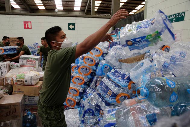Support Out For Victims Of Hurricane Grace MEXICO CITY, MEXICO - SEPTEMBER 4: The military organize groceries in a collection center to be delivered to the victims after the arrive of Hurricane Grace, which hit in the state of Veracruz, causing damage and leaving many families without homes. On September 4, 2021 in Mexico City, Mexico. (Photo by Angel Morales Rizo) Copyright: xAngelxMoralesxRizox EYEPIXGROUP_AM_04092021_14056