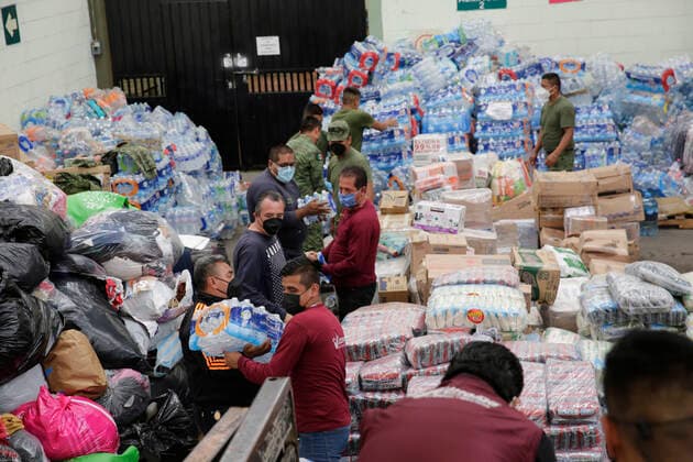Support Out For Victims Of Hurricane Grace MEXICO CITY, MEXICO - SEPTEMBER 4: The military organize groceries in a collection center to be delivered to the victims after the arrive of Hurricane Grace, which hit in the state of Veracruz, causing damage and leaving many families without homes. On September 4, 2021 in Mexico City, Mexico. (Photo by Angel Morales Rizo) Copyright: xAngelxMoralesxRizox EYEPIXGROUP_AM_04092021_14058