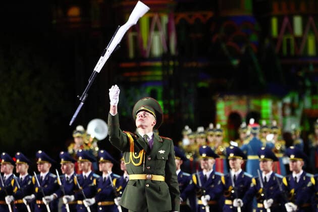MOSCOW, RUSSIA â€“ SEPEMBER 5, 2021: The Honour Guard and Band of the Belarus Armed Forces perform at the closing of the 2021 Spasskaya Tower International Military Music Festival in Moscow s Red Square. Sergei Karpukhin TASS  TS10F3EA