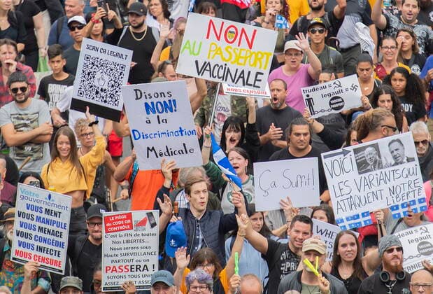 September 5, 2021, Montreal, PQ, Canada: People attend a protest against the Quebec government s measures to help curb the spread of COVID-19 in Montreal, Sunday, September 5, 2021, as the COVID-19 pandemic continues in Canada and around the world. Montreal Canada  - ZUMAc35_ 20210905_zaf_c35_032 Copyright: xGrahamxHughesx