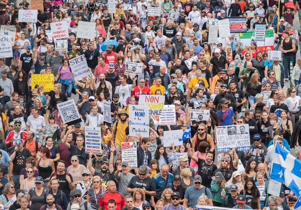 September 5, 2021, Montreal, PQ, Canada: People attend a protest against the Quebec government s measures to help curb the spread of COVID-19 in Montreal, Sunday, September 5, 2021, as the COVID-19 pandemic continues in Canada and around the world. Montreal Canada  - ZUMAc35_ 20210905_zaf_c35_030 Copyright: xGrahamxHughesx