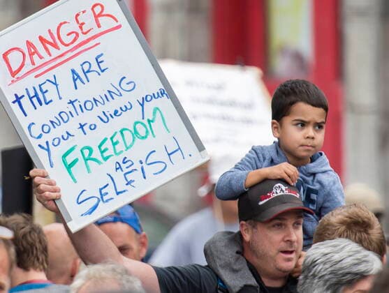 September 5, 2021, Montreal, PQ, Canada: People attend a protest against the Quebec governmentÃ¢â‚¬â ¢s measures to help curb the spread of COVID-19 in Montreal, Sunday, September 5, 2021, as the COVID-19 pandemic continues in Canada and around the world. Montreal Canada  - ZUMAc35_ 20210905_zaf_c35_037 Copyright: xGrahamxHughesx