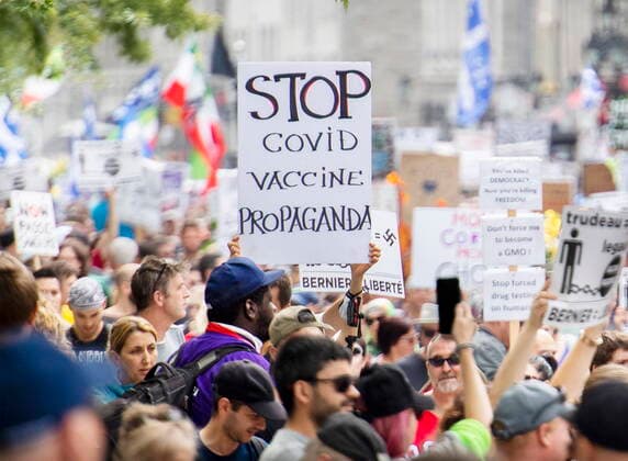 September 5, 2021, Montreal, PQ, Canada: People attend a protest against the Quebec governmentÃ¢â‚¬â ¢s measures to help curb the spread of COVID-19 in Montreal, Sunday, September 5, 2021, as the COVID-19 pandemic continues in Canada and around the world. Montreal Canada  - ZUMAc35_ 20210905_zaf_c35_042 Copyright: xGrahamxHughesx