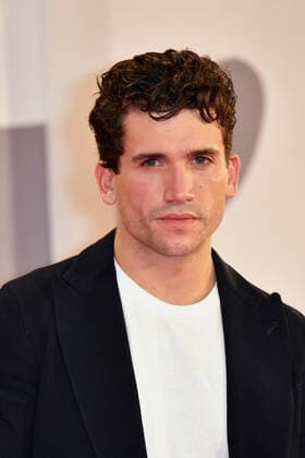 Entertainment Bilder des Tages 78th Venice Film Festival 2021, Red Carpet Filming Italy . Pictured Jaime Lorente  Copyright: xSimonexComix xIPAx xVeneziax2020x
