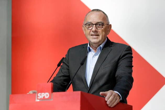 06.09.2021, Berlin, Deutschland - Foto: Der SPD-Vorsitzende Norbert Walter-Borjans, anlaesslich einer Pressekonferenz im Willy-Brandt-Haus in Berlin. *** 06 09 2021, Berlin, Germany Photo SPD chairman Norbert Walter Borjans, during a press conference at the Willy Brandt House in Berlin