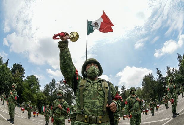 200th Anniversary Of The Independence Of Mexico Military Parade Rehearsal MEXICO CITY, MEXICO - SEPTEMBER 6: A Militar of the Mexican army, practices during the general essay of the Military Parade, on the occasion of the celebration of the 200th Anniversary of Mexican Independence Day, on the esplanade of the military field number one. On September 6, 2021 in Mexico City, Mexico. (Photo by Aidee Martinez Eyepix Group) Copyright: xAideexMartinezx EYEPIXGROUP_AMA_06092021_14112