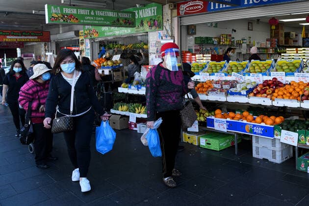 NSW CORONAVIRUS COVID19, Members of the public wear face masks as they go about their daily lives in Bankstown, Sydney, Wednesday, September 8, 2021. ( NO ARCHIVING, EDITORIAL USE ONLY, NO USE IN BOOKS WITHOUT CONSENT SYDNEY NSW AUSTRALIA  Copyright: xBIANCAxDExMARCHIx 20210908001573817886