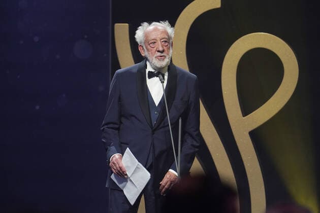 DEUTSCHER SCHAUSPIELPREIS 2021 award ceremony Dieter Didi Hallervorden at the DEUTSCHER SCHAUSPIELPREIS 2021 award ceremony at Spindler und Klatt in Berlin Copyright: xEventpressx