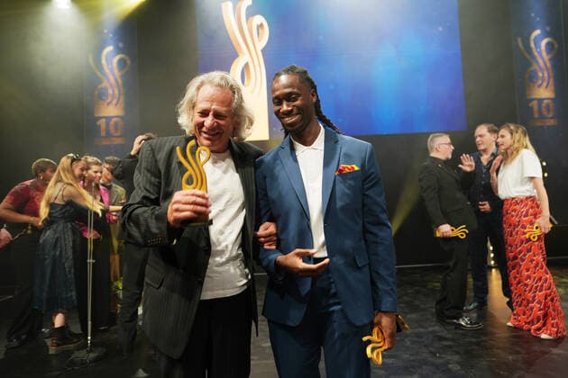 DEUTSCHER SCHAUSPIELPREIS 2021 award ceremony Klaus Pohl with Eugene Boateng at the DEUTSCHER SCHAUSPIELPREIS 2021 award ceremony at Spindler and Klatt in Berlin Copyright: xEventpressx