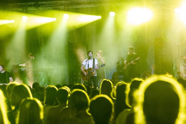 The German singer and songwriter Max Giesinger with his program Endlich Akustik at the live performance in the BonnLive Kulturgarten in the Brückenforum Bonn, 08 09 2021 BonnLive is a cooperation between the fünfdrei event agency and Rheinevents Bonn Beuel NRW Germany