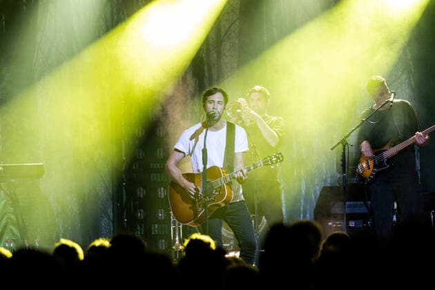 The German singer and songwriter Max Giesinger with his program Endlich Akustik at the live performance in the BonnLive Kulturgarten in the Brückenforum Bonn, 08 09 2021 BonnLive is a cooperation between the fünfdrei event agency and Rheinevents Bonn Beuel NRW Germany