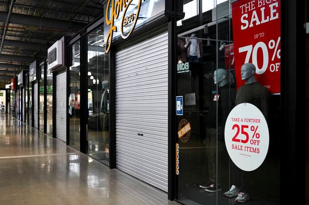 ACT CORONAVIRUS COVID19, Closed retail shops are seen at the Canberra Outlet Centre in Canberra, Thursday, September 9, 2021. The ACT government is extending Canberra s lockdown for another two weeks until September 17 amid continuing mystery cases. ( NO ARCHIVING, EDITORIAL USE ONLY, NO USE IN BOOKS WITHOUT CONSENT CANBERRA ACT AUSTRALIA  Copyright: xLUKASxCOCHx 20210909001574173866