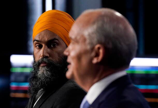 September 9, 2021, Gatineau, PQ, Canada: Jagmeet Singh, left, and Conservative Leader Erin O Toole take part in the federal election English-language Leaders debate in Gatineau, Que., on Thursday, Sept. 9, 2021. Gatineau Canada - ZUMAc35_ 20210909_zaf_c35_073 Copyright: xAdrianxWyldx