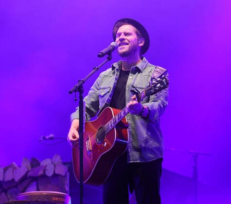 Johannes Oerding and band live concert as part of Stars am Strand Timmendorfer Strand
