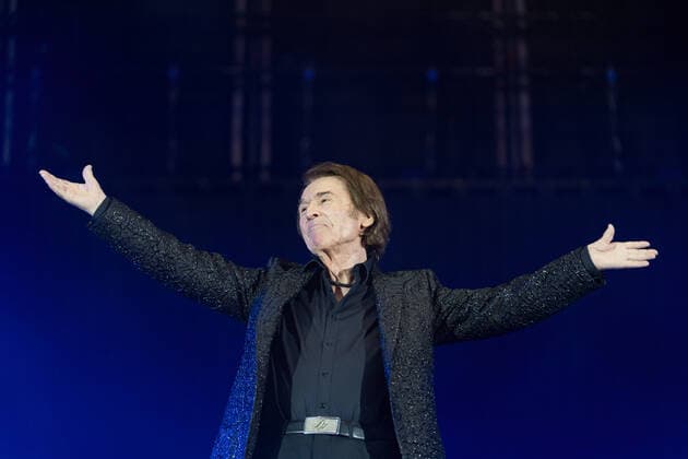 September 10, 2021, Valencia, Spain: The Spanish singer, Raphael performs on stage on his Tour 6.0 during the Nits al Carme concerts at the City of Arts and Sciences in Valencia..Miguel Rafael Martos Sanchez, better known as Raphael (Linares, JaÃ n, Spain; May 5, 1943), is a Spanish singer and actor, recognized for being one of the forerunners of the romantic ballad in Spain and in Spanish-speaking countries Valencia Spain - ZUMAs197 20210910_zaa_s197_312 Copyright: xXiscoxNavarrox