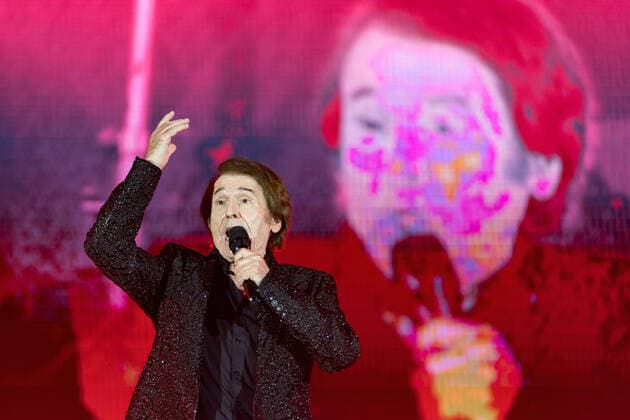 September 10, 2021, Valencia, Spain: The Spanish singer, Raphael performs on stage on his Tour 6.0 during the Nits al Carme concerts at the City of Arts and Sciences in Valencia..Miguel Rafael Martos Sanchez, better known as Raphael (Linares, JaÃ n, Spain; May 5, 1943), is a Spanish singer and actor, recognized for being one of the forerunners of the romantic ballad in Spain and in Spanish-speaking countries Valencia Spain - ZUMAs197 20210910_zaa_s197_325 Copyright: xXiscoxNavarrox