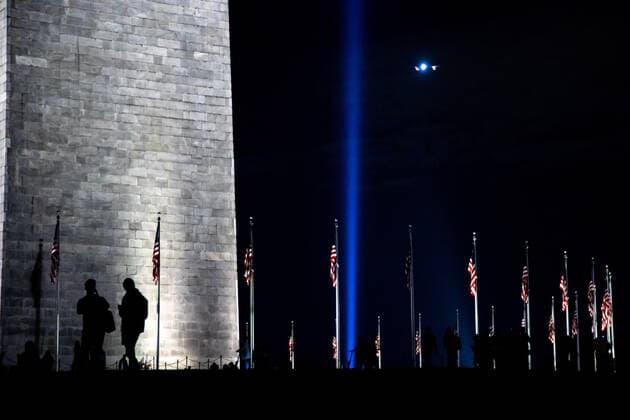 Tower Of Light Pentagon 9 11 Tribute Seen From Washington Monument The Tower of Light 9 11 tribute, hosted by the Tunnel to Towers Foundation, is seen on the National Mall beyond the Washington Monument on September 10, 2021, the evening of the 20th anniversary of the 9 11 terrorist attacks on the United States Washington D.C. United States dozier-towerofl210910_np0sR  Copyright: xBryanxOlinxDozierx