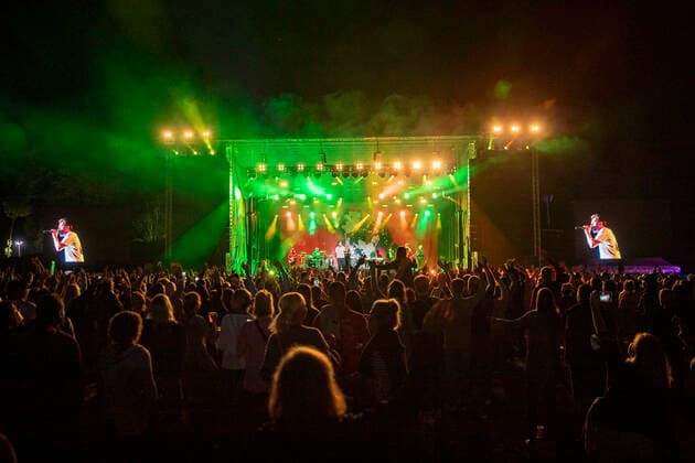 Clueso live at the opening of the Apoldaer Musiksommer at the Festwiese Apolda, 10 09 2021 Foto:xM.xKremerx xFuturexImage