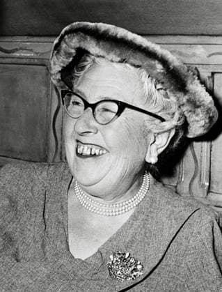 English crime mystery writer Agatha Christie, at a party to celebrate the 1998th stage performance of The Mousetrap, 1957 File Reference 34145-433THA  Copyright: xCinemaxLegacyxCollection ThexHollywoodxArchivex 34145-433THA The Hollywood Archive