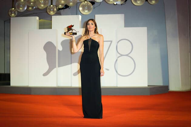 Photo IPP Daniele Cifala™ Venice 10 09 2021 The 78th Venice Film Festival Award Winners Photocall The 78th Venice International Film Festival in the photo Director Audrey Diwan Italy Photo Press World Copyright  0