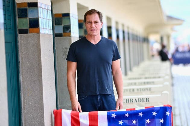 47eme festival du cinema americain de Deauville. Michael Shannon inaugure sa cabine de plage. The 47th Deauville American Film Festival 2021. US actor Michael Shannon unveils a beach cabin marked with his name on the Promenade des Planches during the 47th Deauville US Film Festival in Deauville, western France, on September 8, 2021. 272148 2021-09-11 Shannon, Michael  Copyright: xFranckxCastel MPPx STAR_272148_005