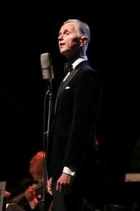 Max Raabe Palast Orchester live with the program Guten Tag, liebes Glück Open Air 2021 at the courtyard of the Kulturbrauerei Görlitz, 11 09 2021 Foto:xM.xWehnertx xFuturexImage