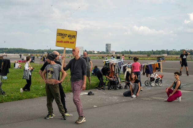 Streetware Cat Walk of the socially economic utopia in the context of the Berlin Fashion Week at Tempelhofer Feld Streetware Cat Walk of the socially economic utopia in the context of the Berlin Fashion Week at Tempelhofer Feld