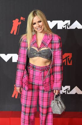 June 8, 2017, New York, NY, USA: Avril Lavigne attends the 2021 MTV Video Music Awards at Barclays Center on September 12, 2021 in the Brooklyn borough of New York City. New York USA - ZUMAs181 20170608_zea_s181_051 Copyright: xImagespacex