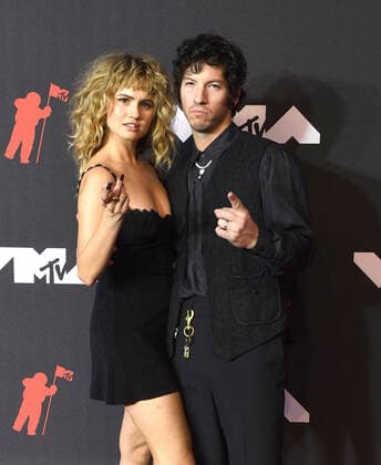 June 8, 2017, New York, NY, USA: Debby Ryan, Josh Dun attend the 2021 MTV Video Music Awards at Barclays Center on September 12, 2021 in the Brooklyn borough of New York City. New York USA - ZUMAs181 20170608_zea_s181_047 Copyright: xImagespacex