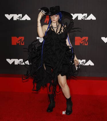 Rapper Ashnikko arrives on the red carpet at the 38th annual MTV Video Music Awards at Barclays Center in New York City on Sunday, September 12, 2021.  NYP20210912137 JOHNxANGELILLO