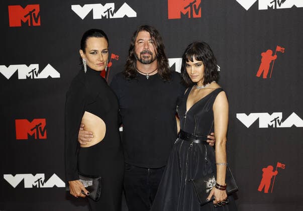 Dave Grohl and guests arrive on the red carpet at the 38th annual MTV Video Music Awards at Barclays Center in New York City on Sunday, September 12, 2021.  NYP20210912154 JOHNxANGELILLO