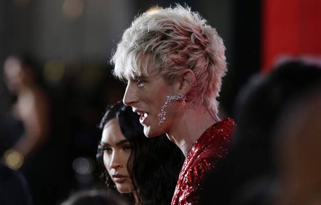 Machine Gun Kelly and Megan Fox arrive on the red carpet at the 38th annual MTV Video Music Awards at Barclays Center in New York City on Sunday, September 12, 2021.  NYP20210912166 JOHNxANGELILLO