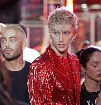 Machine Gun Kelly arrives on the red carpet at the 38th annual MTV Video Music Awards at Barclays Center in New York City on Sunday, September 12, 2021.  NYP20210912175 JOHNxANGELILLO