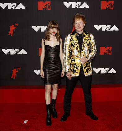 Ed Sheeran and a guest arrive on the red carpet at the 38th annual MTV Video Music Awards at Barclays Center in New York City on Sunday, September 12, 2021.  NYP20210912153 JOHNxANGELILLO