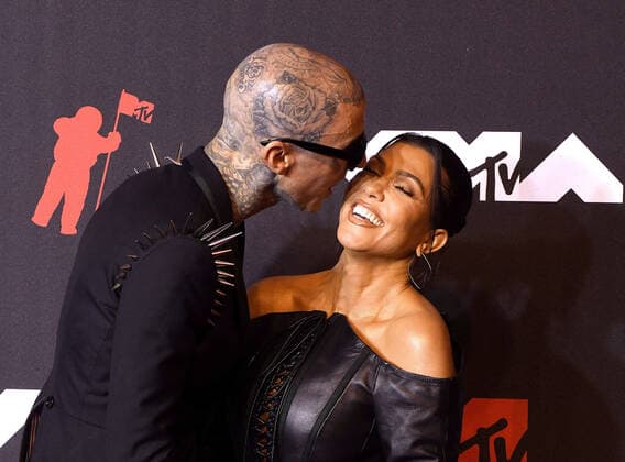 June 8, 2017, New York, NY, USA: Travis Barker, Kourtney Kardashian are seen kissing on the red carper at the 2021 MTV Video Music Awards at Barclays Center on September 12, 2021 in the Brooklyn borough of New York City. New York USA - ZUMAs181 20170608_zea_s181_109 Copyright: xImagespacex
